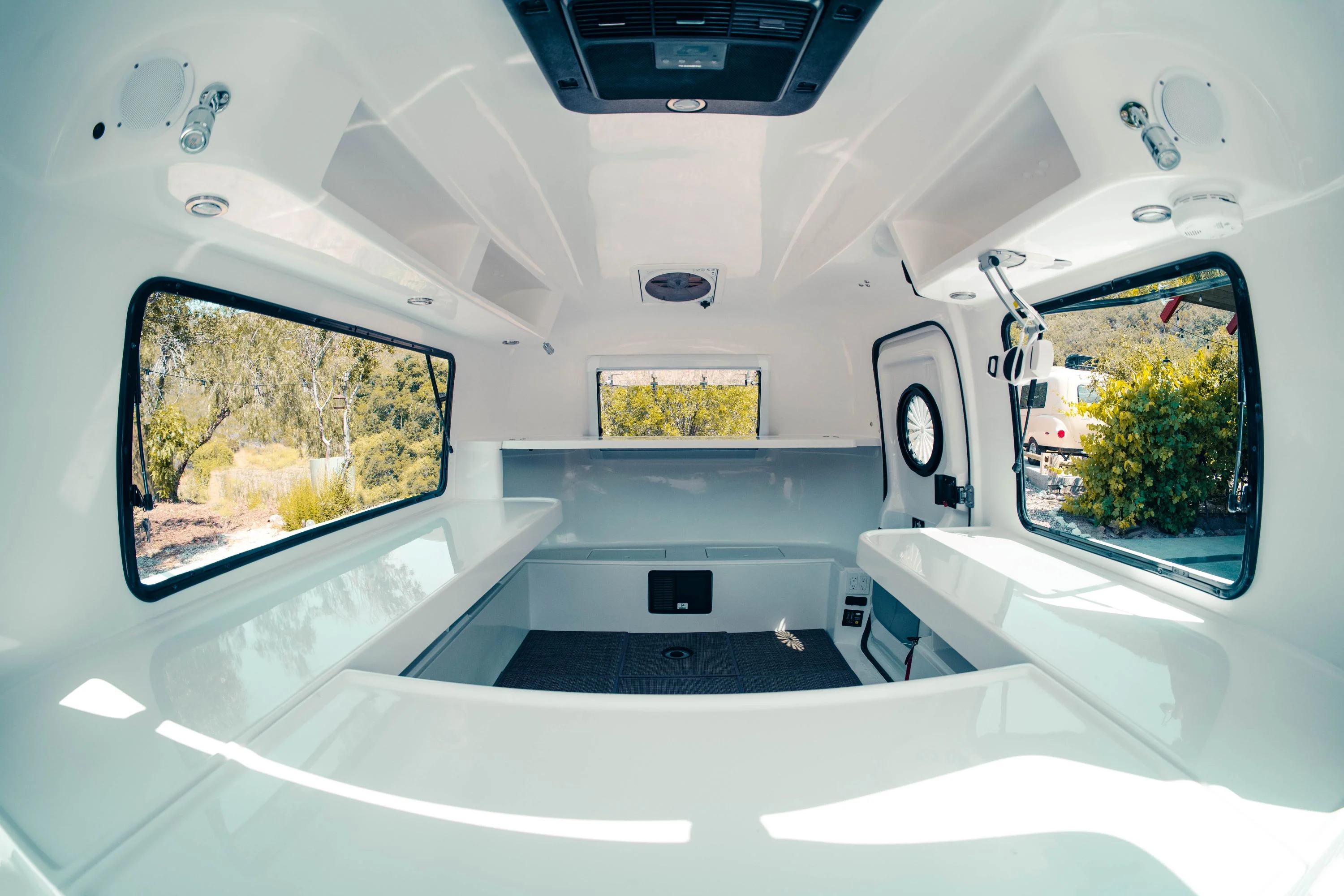 HC1 Venture - Image 9