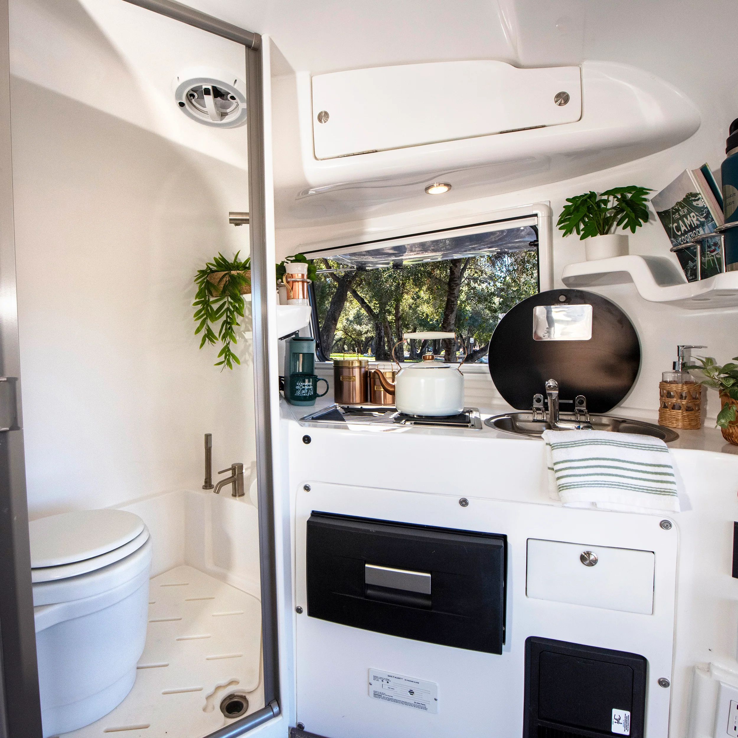 HC2 Studio - Image 3